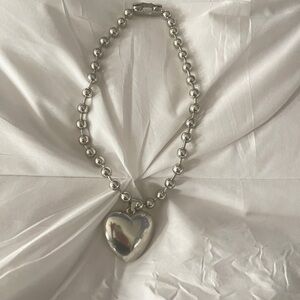 161/2 in silver tone puff heart necklace